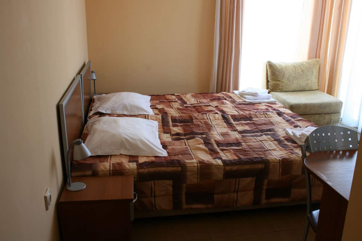 Standard Double Room, Balcony | WiFi (free)