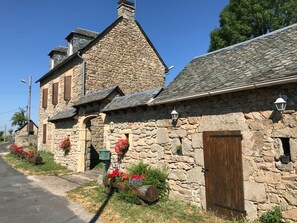 Front of property - Chambres d'hôtes Lo Soulenquo (Golinhac)