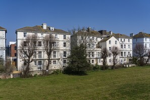 Exterior - Arlo Apartments (Eastbourne)