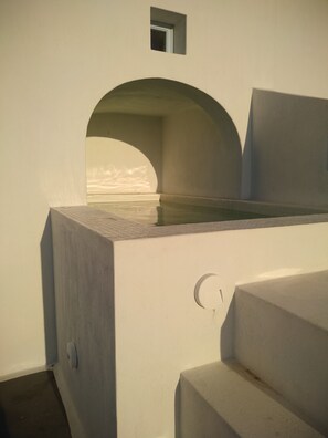 Executive House, Sea View | Terrace/patio - Sol Mate Suites (Santorini)