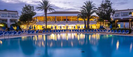 Front of property – evening/night