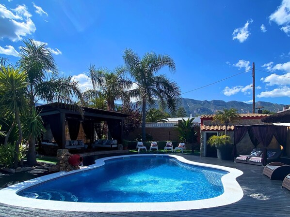 Alberca al aire libre 