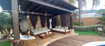 Owner Joan Andreu Calvet Fosch, Luxury villa with private pool.