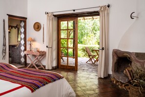 Deluxe Double Room, Garden View | In-room safe, individually decorated, desk, iron/ironing board - Las Casitas del Arco Iris (Urubamba)