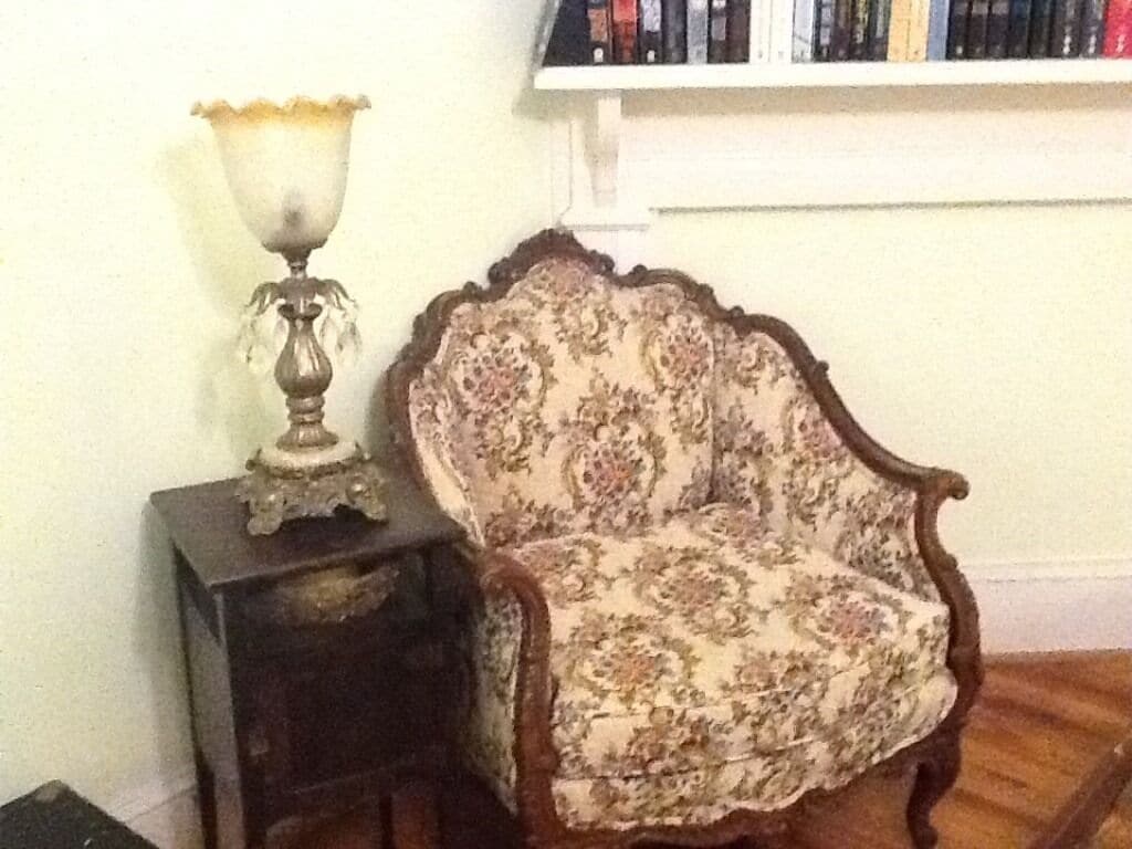 Double Room, Shared Bathroom (Natasha Suite)