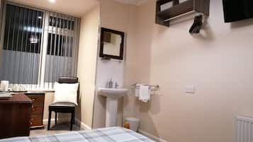 1 habitación, ropa de cama hipoalergénica y decoración personalizada