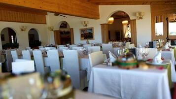 Petit déjeuner buffet compris tous les jours