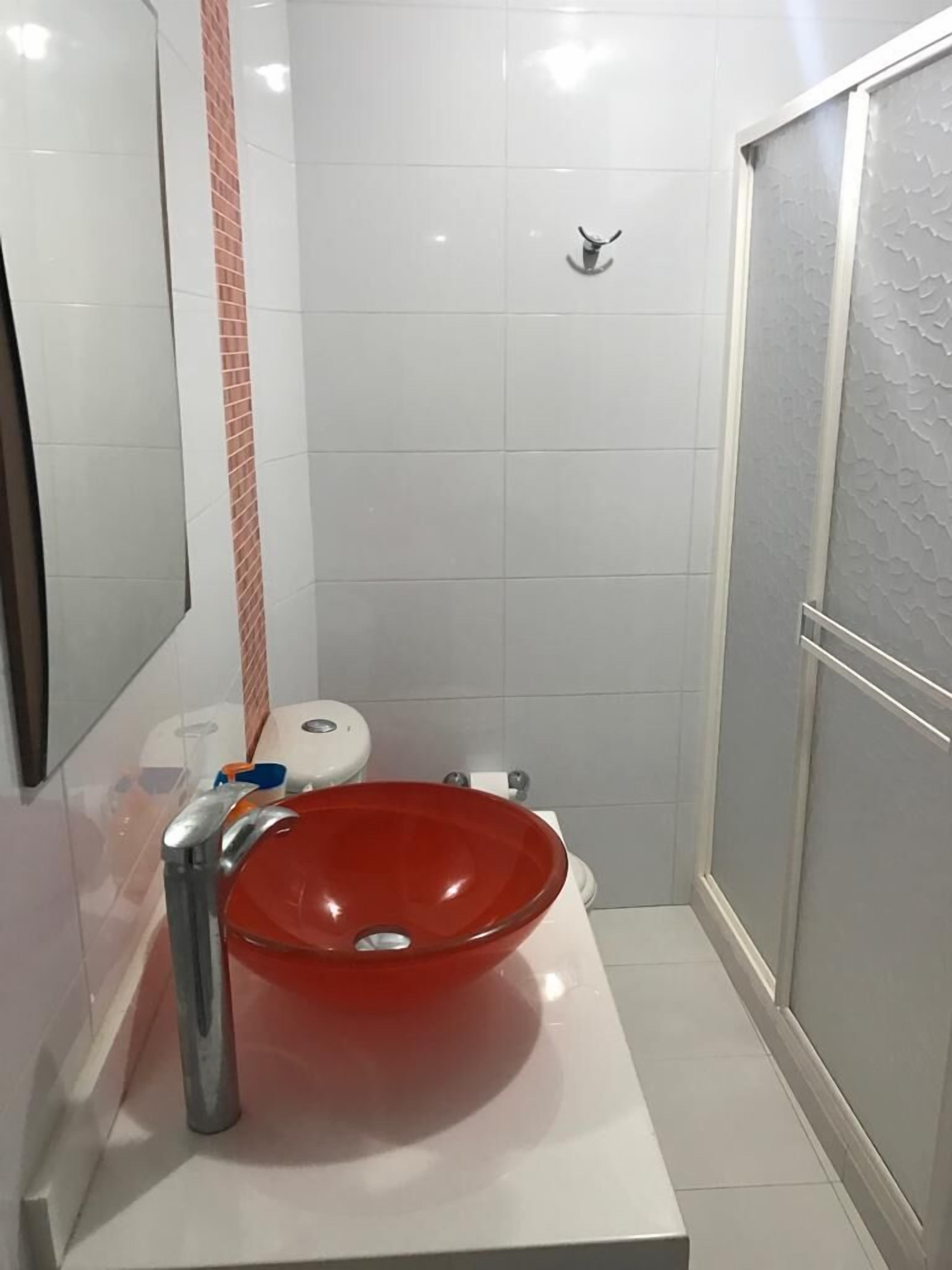 comfort apartment, 2 bedrooms | bathroom | shower, rainfall showerhead, free toiletries, towels