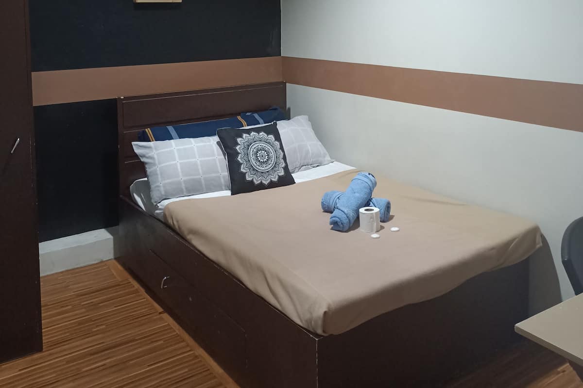 免费 WiFi、床单
