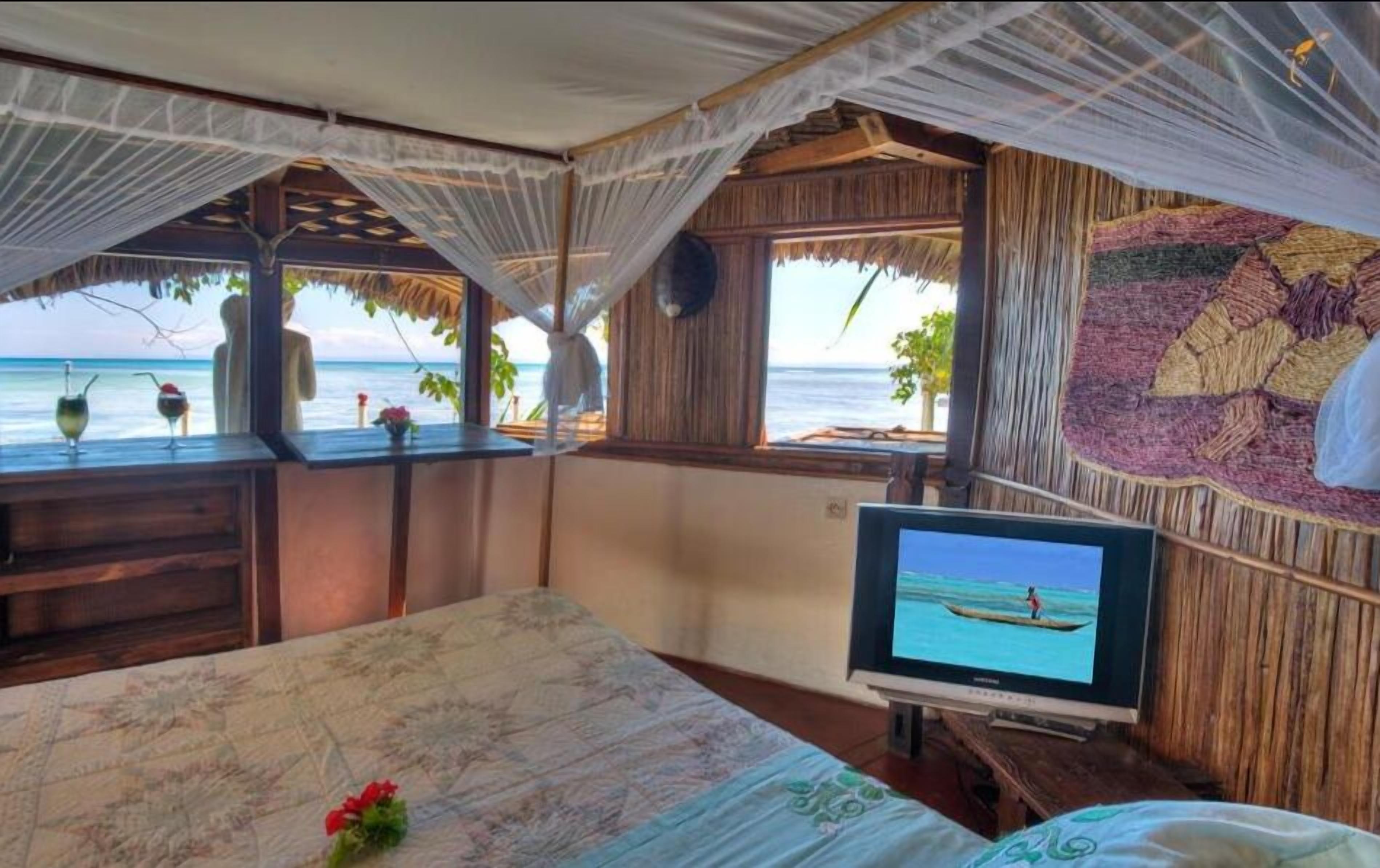 Comfort Tree House (ANALACASA) | Peralatan tempat tidur premium, peti besi dalam bilik 