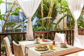Outdoor dining - TUI Magic Life Bodrum - Adults Only (Bodrum)