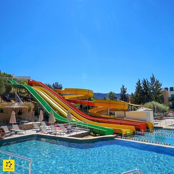 Indoor pool, outdoor pool