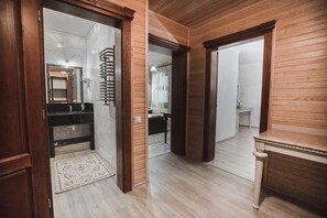 Room - Mardan Palace SPA Resort (Bukovel)