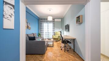 Business Apartment, 1 Bedroom | Living area | Flat-screen TV