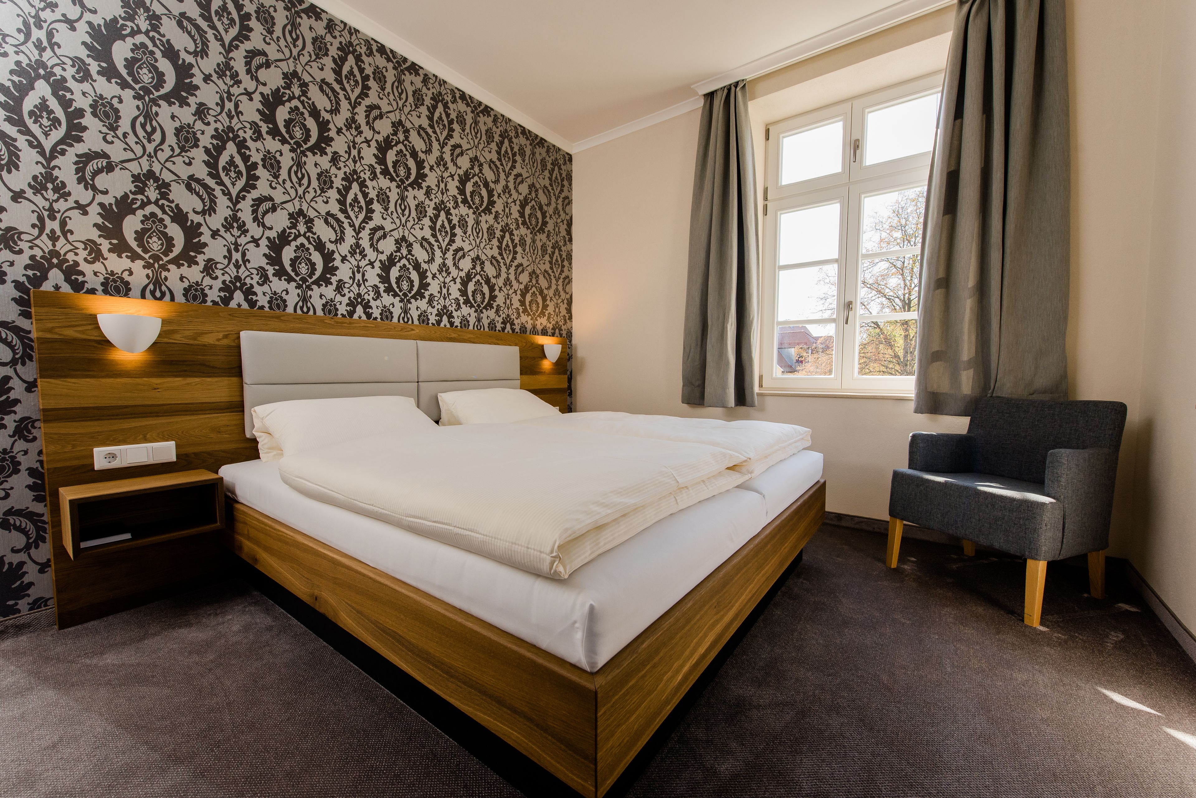 desk, blackout curtains, free cots/infant beds, rollaway beds