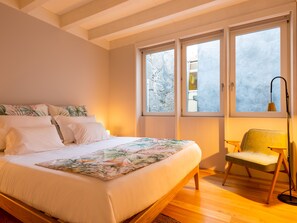 Appartement Supérieur, vue fleuve | Literie de qualité supérieure, minibar, décoration personnalisée