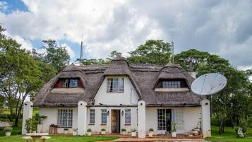 Bagian depan properti