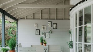 Exterior - The Beach House (Chichester)