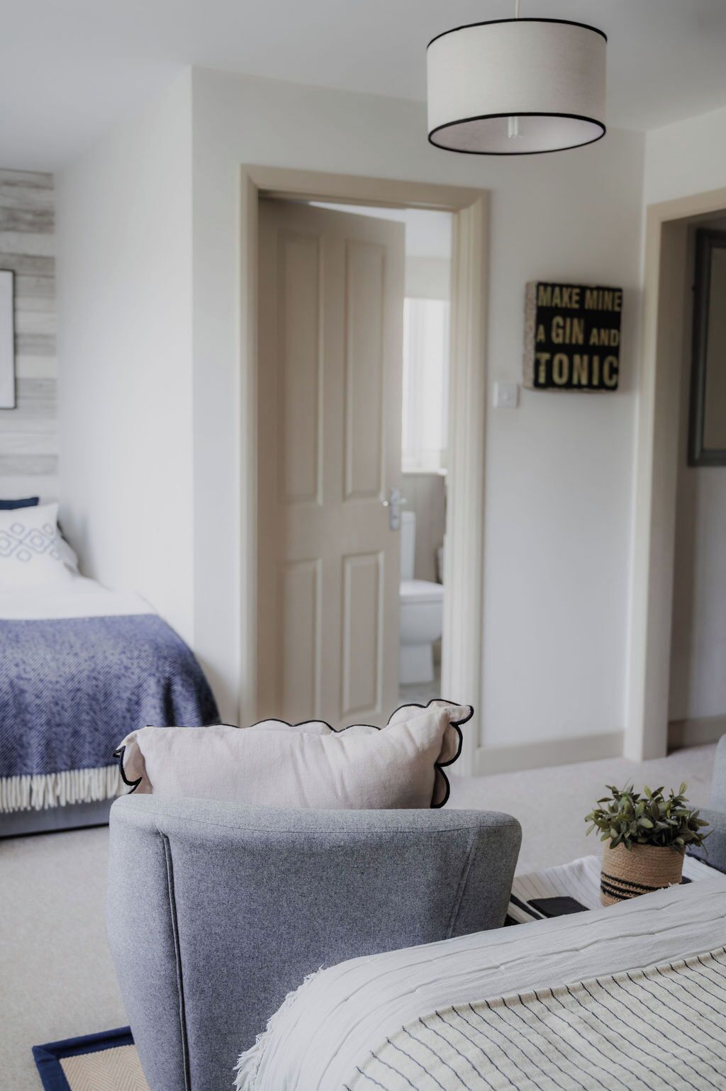 Quarto família (Non Pet Friendly) | Ferros/tábuas de passar roupa, Wi-Fi de cortesia