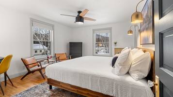 Chambre Deluxe | Literie de qualité, lit avec matelas en mousse à mémoire, décor unique