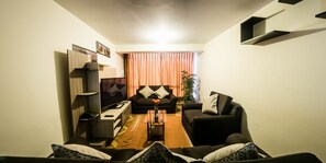 Family Apartment, 3 Bedrooms, City View | Living area - Yuyay Apartaments Cusco (Cusco)