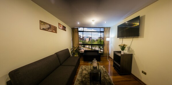 Family Apartment, 3 Bedrooms, City View | Living area - Yuyay Apartaments Cusco (Cusco)
