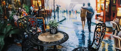 Paris | Living area | Fireplace