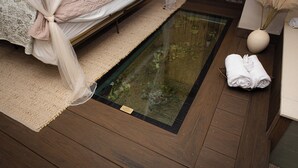 シグネチャー ルーム キングベッド 1 台
