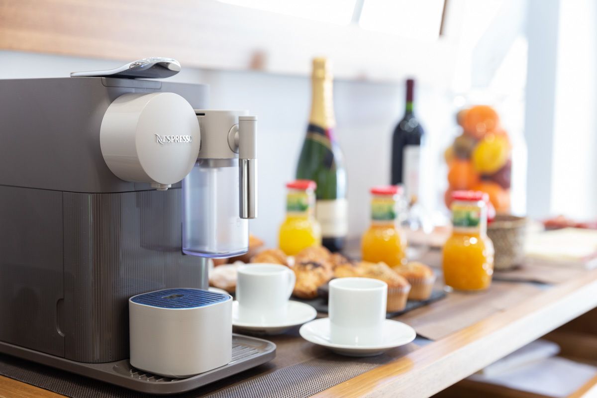 daily buffet breakfast (eur 10 per person)