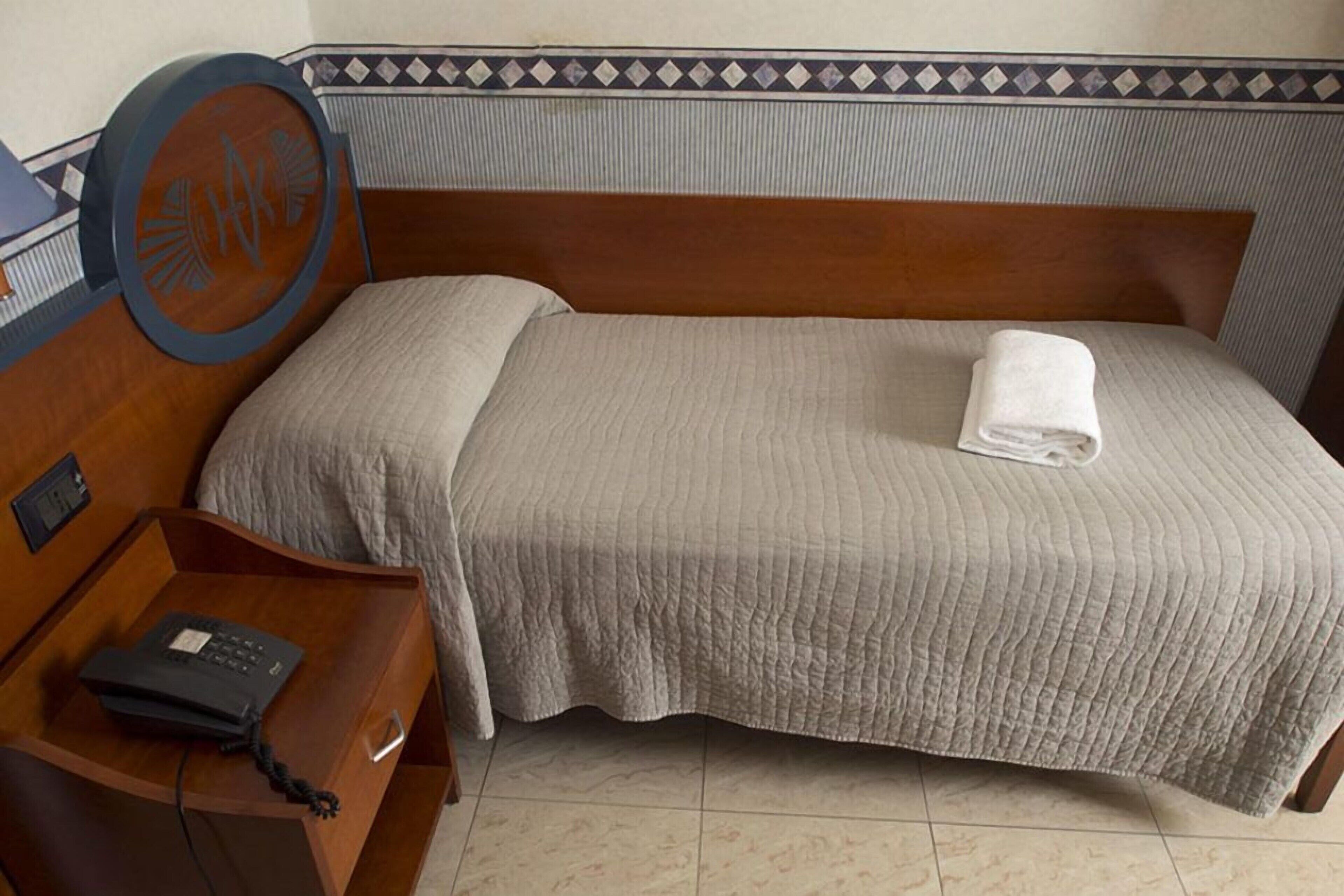 Minibar, coffres-forts dans les chambres, bureau, chambres insonorisées