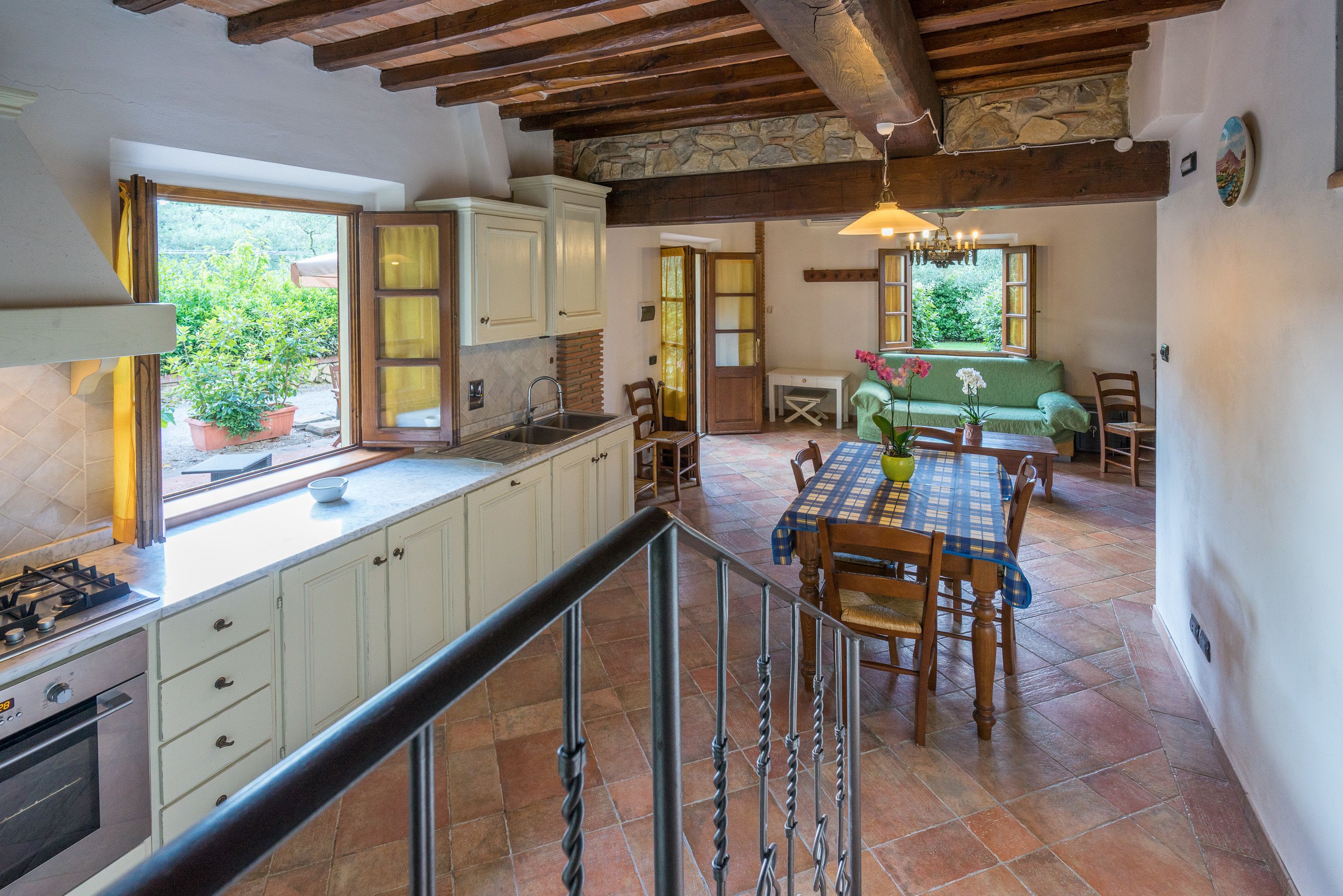 Familienapartment, 2 Schlafzimmer, Gartenblick | Wohnbereich