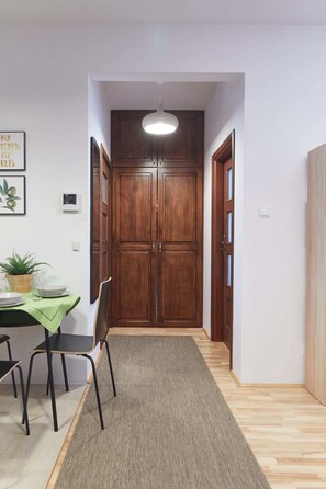 Comfort-Apartment, 1 King-Bett und Schlafsofa | Innenbereich