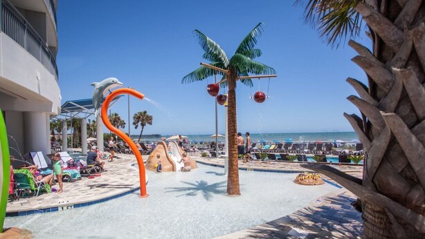 Pool - Oceans One 1806 (Myrtle Beach)
