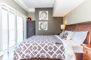 Basic Condo, 2 Bedrooms, Ocean View | 2 bedrooms, free WiFi, bed sheets - The Palace 2313 (Myrtle Beach)