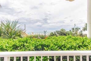 Eenvoudige kamer | Balkon