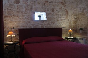 Suite (Trullo) | Mørklægningsgardiner, strygejern/strygebræt, ekstra senge (tillægsgebyr)