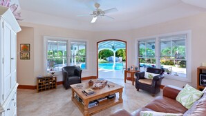 Deluxe Villa, 3 Bedrooms, Non Smoking | Living room - Rock Ridge (Gibbes)