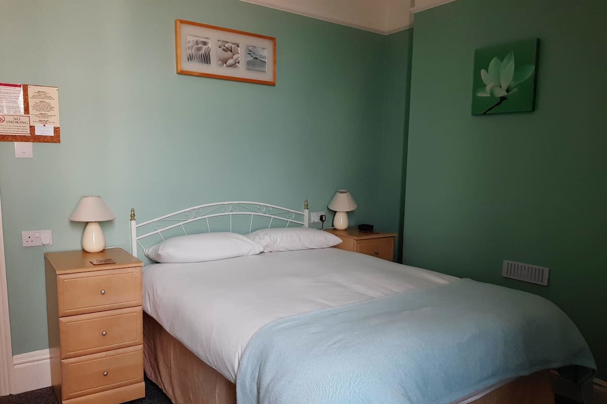 Room 6, Family Suite, 1st Floor | Free WiFi, bed sheets