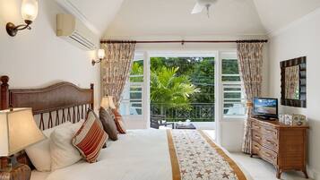Deluxe Townhome, 3 Bedrooms, Non Smoking | 3 bedrooms, free WiFi, bed sheets