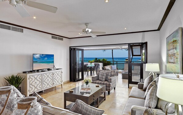 Apartment, 3 Bedrooms, Non Smoking | Living area | Flat-screen TV