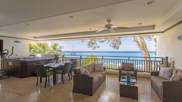 Apartment, 3 Bedrooms, Non Smoking | Terrace/patio