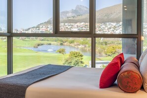 Presidential Apartment, 2 Bedrooms, Kitchen, Mountain View