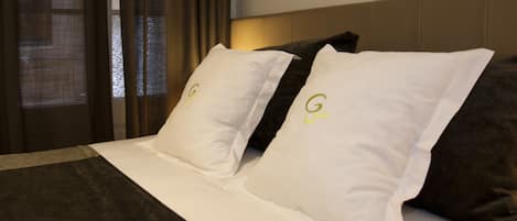 Double Room | In-room safe, blackout drapes, soundproofing, iron/ironing board
