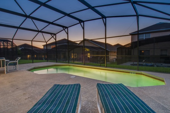 獨棟房屋, 4 間臥室 | 室內游泳池 | 室外游泳池,提供日光浴躺椅