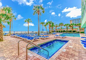 Piscina coperta, piscina all'aperto