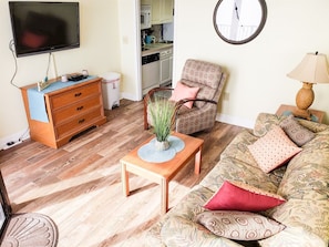 Living area - Sand Dunes 2428 (Myrtle Beach)