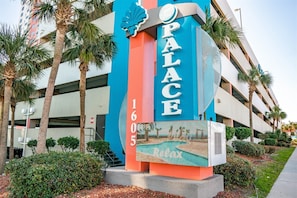 Front of property - The Palace 509 (Myrtle Beach)
