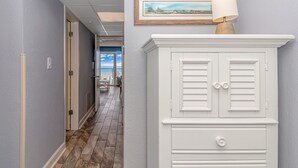 Hallway - Boardwalk 1030 (Myrtle Beach)