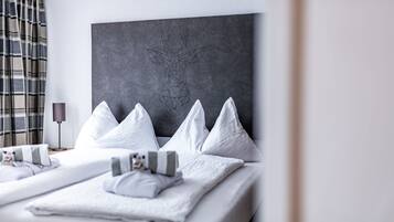 Departamento, 1 habitación, vista a la montaña | 1 habitación, ropa de cama hipoalergénica y decoración personalizada