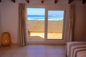 Apartment, 4 Bedrooms, Terrace, Sea View